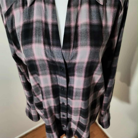 PAIGE Pink & Black Oversized Princess Punk Emo Alt Flannel Fall Shirt M - Picture 4 of 9